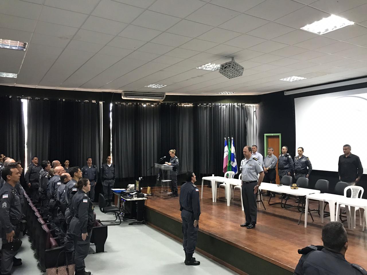 Pmes 10ª Cia Ind Realiza Formatura De Destaque Operacional E Conclusão De Nivelamento Da Força 